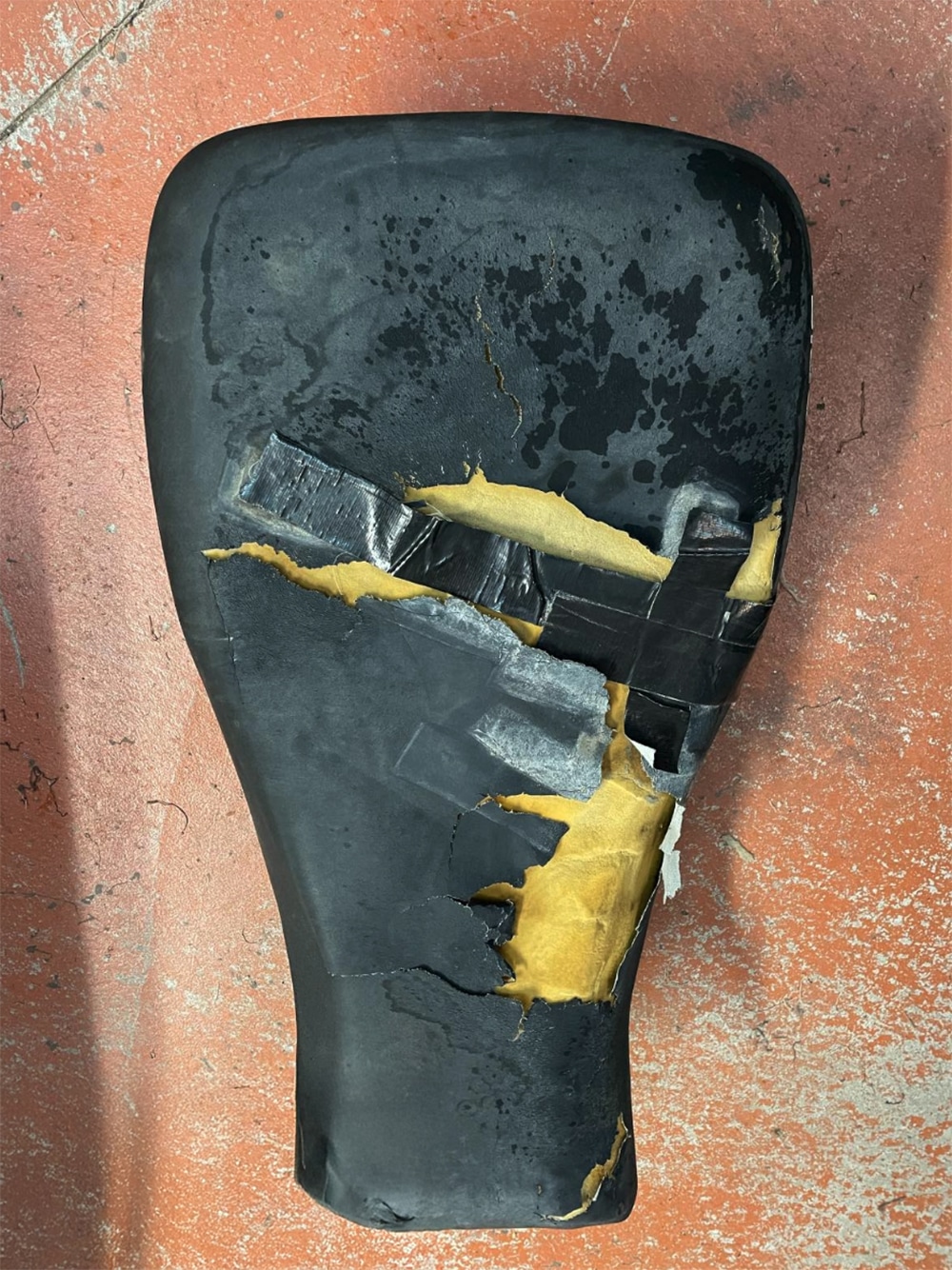 Avant banc déchirer Avant banc déchirer